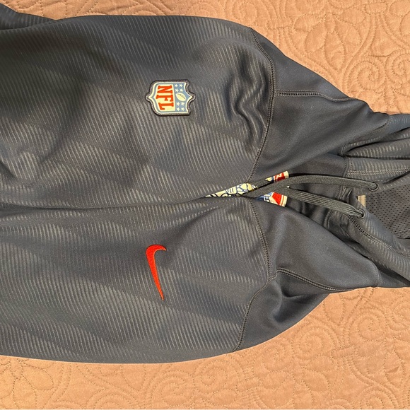 Nike New England Patriots Hoodie - Picture 3 of 4